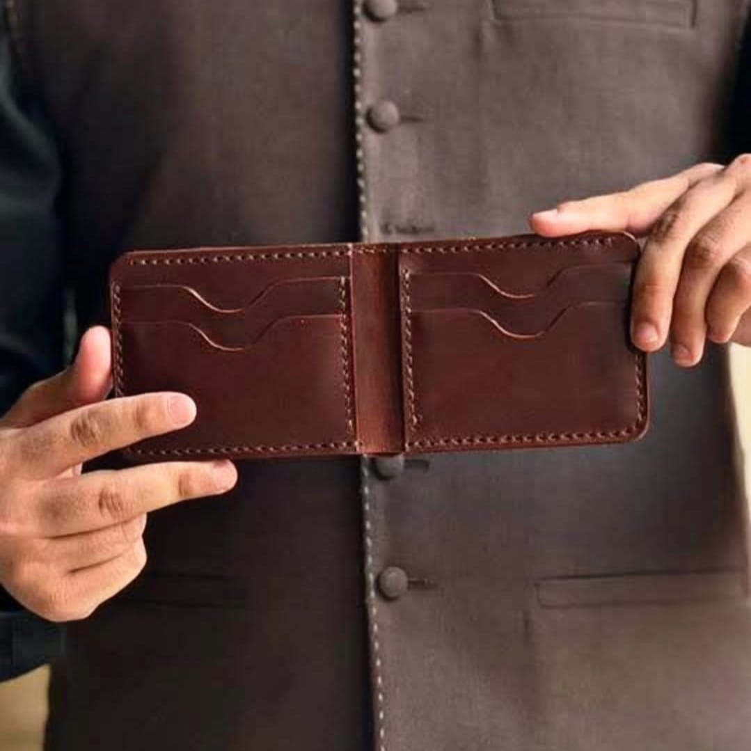 Minimalist Slim Leather Wallet with Vintage Brown,Slim, Durable & Timeless Design